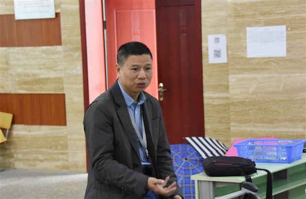 名师入名校共助学科研讨，生物有生机尽显青年风采——夏茂林名师工作室教学研讨活动在我校举行