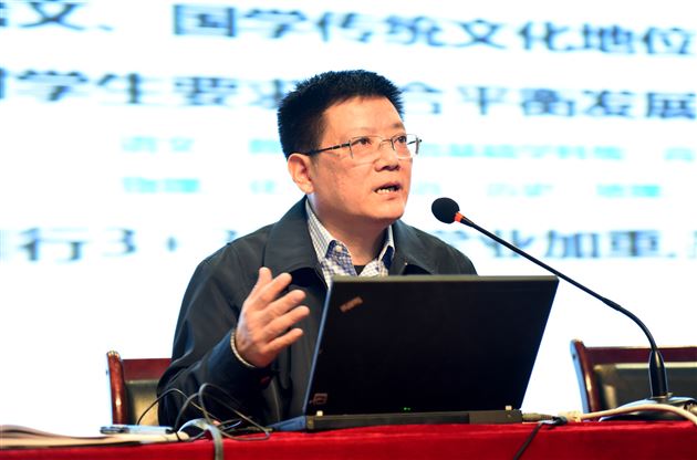 迎接教育新挑战 共谋中考新策略——记棠外初2015级家长会