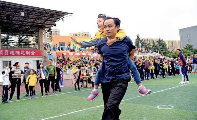 棠外附小成功举行第十四届集体项目趣味运动会