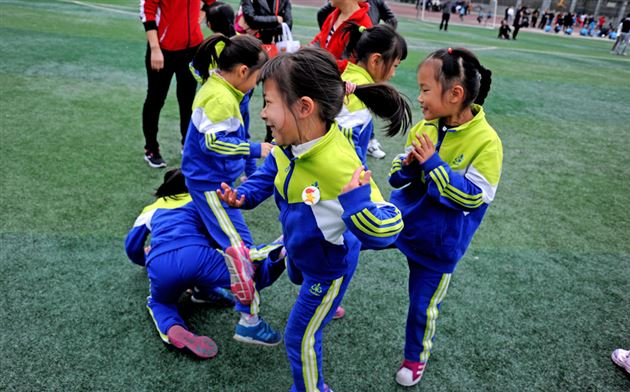 棠外附小成功举行第十四届集体项目趣味运动会