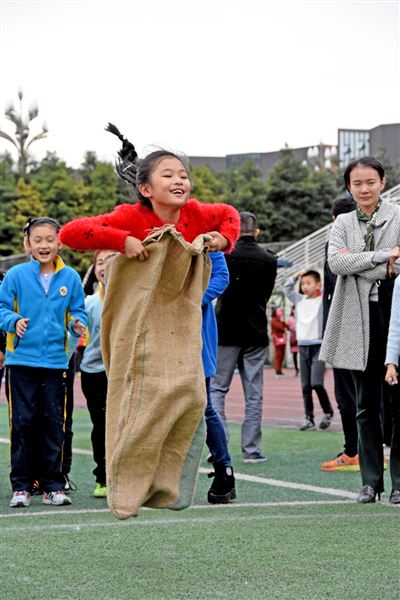 棠外附小成功举行第十四届集体项目趣味运动会
