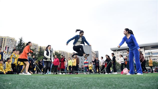 棠外附小成功举行第十四届集体项目趣味运动会