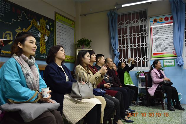 关注饮食健康享受健康生活——棠外初中部开展“家长进课堂”活动