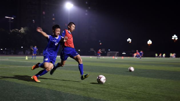 全国各地足协、俱乐部观摩团赴棠外考察足球青