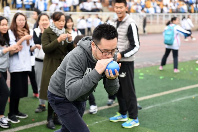 以体育的名义 晒风采 展文化 享快乐 促和谐——记棠外高中部第四届集体项目趣味运动会