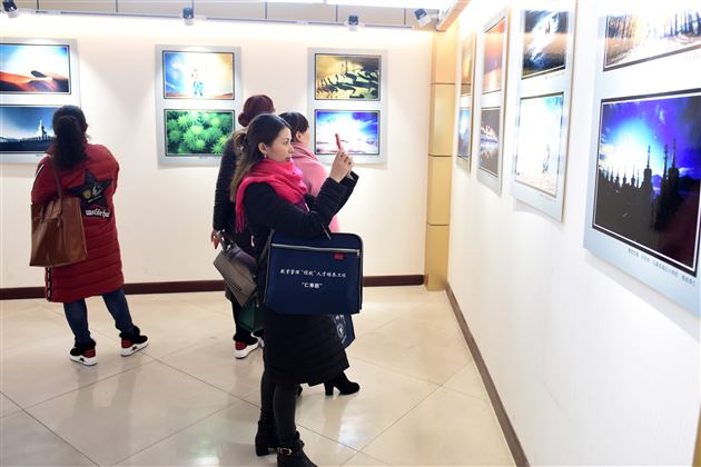 师培出高效 同行学真经——仁寿县教育管理领航人才培养工程成都培训班全体学员到棠外学习经验