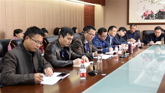 师培出高效 同行学真经——仁寿县教育管理领航人才培养工程成都培训班全体学员到棠外学习经验