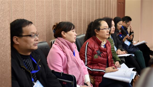 师培出高效 同行学真经——仁寿县教育管理领航人才培养工程成都培训班全体学员到棠外学习经验