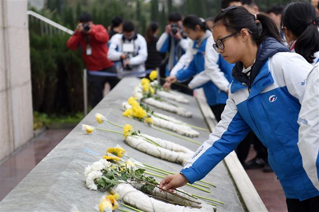 感受地震 珍爱生命——记初2016级师生汶川映秀之行社会实践活动