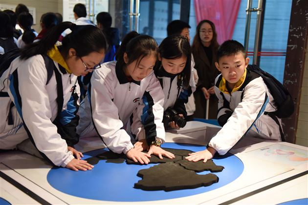 感受地震 珍爱生命——记初2016级师生汶川映秀之行社会实践活动