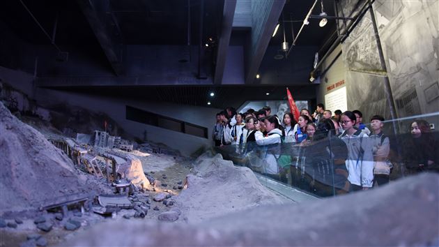感受地震 珍爱生命——记初2016级师生汶川映秀之行社会实践活动