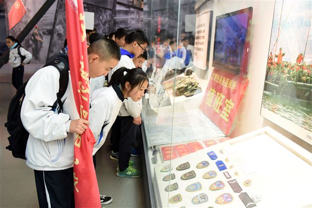 感受地震 珍爱生命——记初2016级师生汶川映秀之行社会实践活动