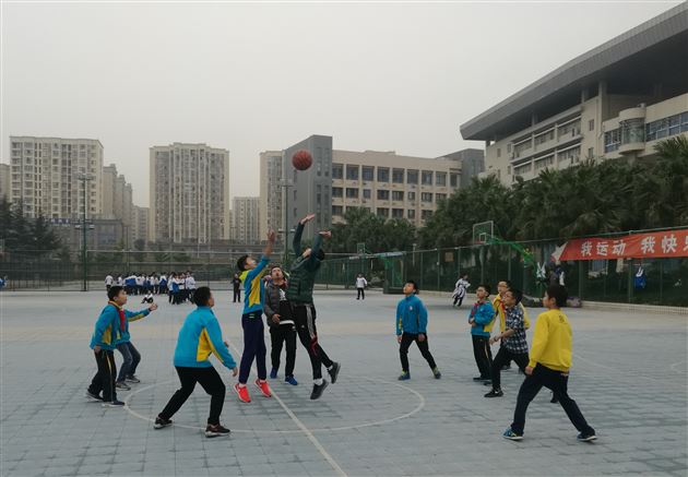 阳光校园  魅力篮球——记棠外附小五、六年级班级篮球对抗赛