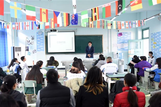 “你我的路”——李博士做客棠外畅谈“成长经历和人生规划”