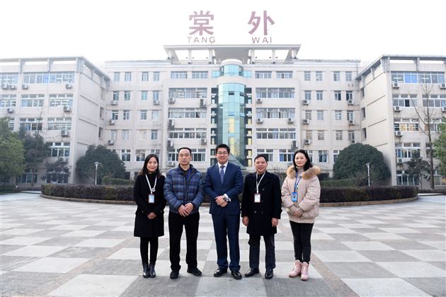 “你我的路”——李博士做客棠外畅谈“成长经历和人生规划”