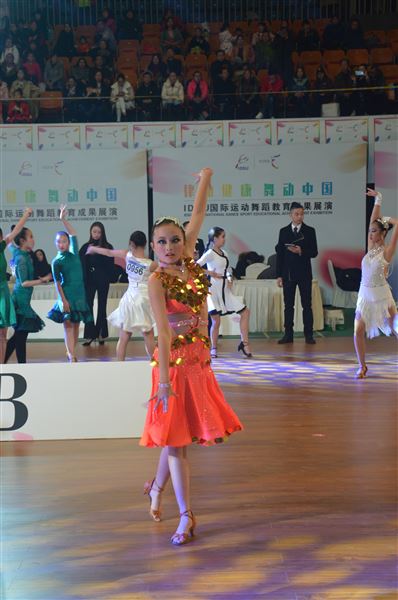 争奇斗艳赛场夺魁——棠外拉丁舞队参加四川省学生运动舞蹈联赛总决赛创佳绩