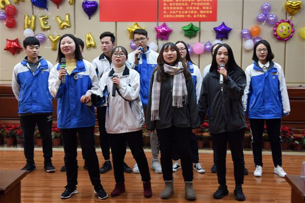 青春·收获·成长·跨越——“棠外国际部年终总结暨表彰大会”隆重举行