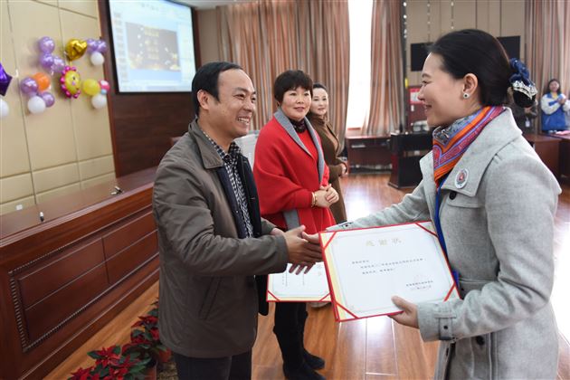 青春·收获·成长·跨越——“棠外国际部年终总结暨表彰大会”隆重举行
