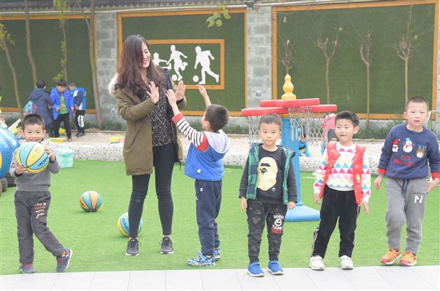 中美学术交流，共建碳能（Talent）课程——美国纽约旋转木马语言中心课程总监赵丹辰与棠外实验幼儿园就双方共同开发的碳能（Talent）课程进行第二轮研讨