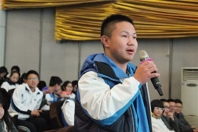 聆听·寻找·追逐——记棠外高2016级生涯规划讲座