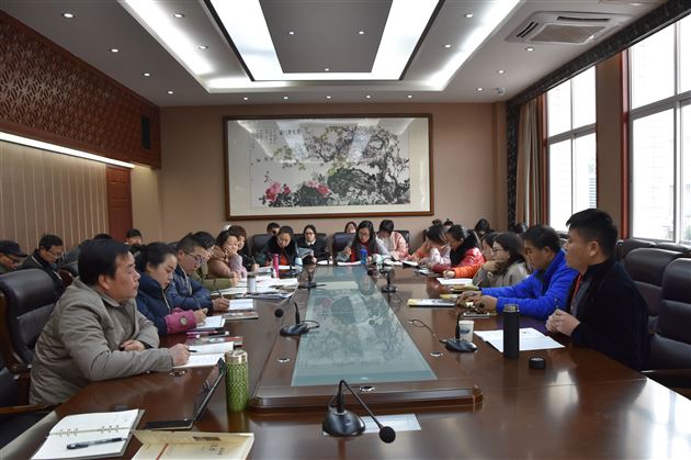 聚焦创新班 同心促发展——棠外初高中语文组举行联合教研