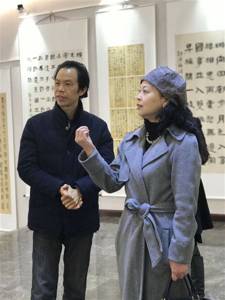 市、区美术教研员莅临棠外指导美术、书法教学工作