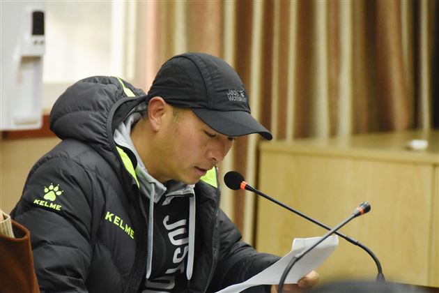 总结分享 累累硕果堪自豪  搭台铺路 海阔天空凭翱翔——棠外2017-2018学年上期艺体卫工作总结会胜利召开