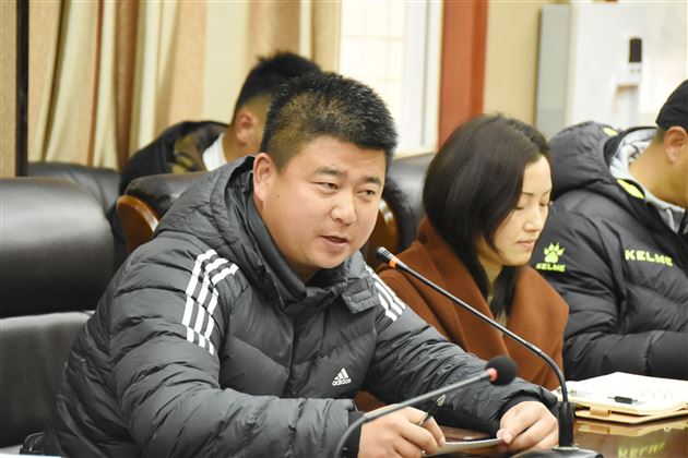 总结分享 累累硕果堪自豪  搭台铺路 海阔天空凭翱翔——棠外2017-2018学年上期艺体卫工作总结会胜利召开