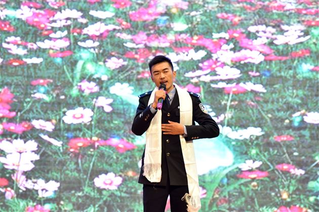 天地五九凛冽风  棠外新春喜意浓——棠外隆重举行2018年教职工迎新春联欢会