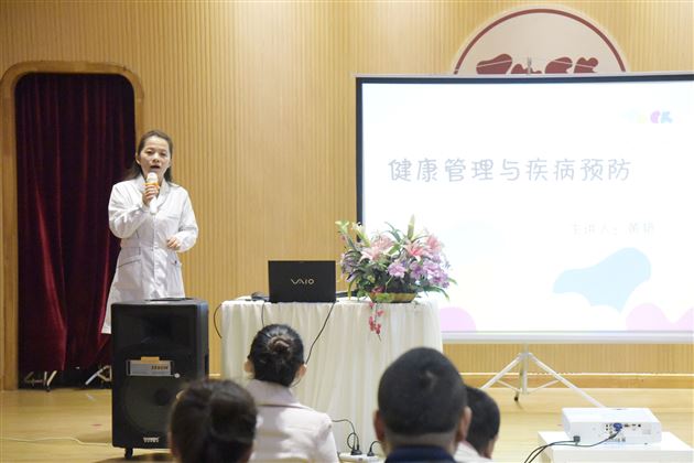 家园携手 共伴孩子快乐成长——棠外实验幼儿园2018年春季新生家长会