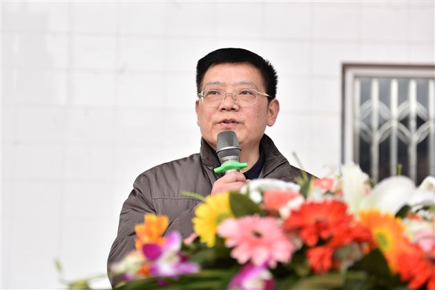 又是一年春光好 正当扬帆起新程——棠外举行2017-2018学年度下期开学典礼暨第108个国际劳动妇女节庆祝表彰大会