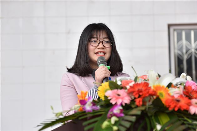 又是一年春光好 正当扬帆起新程——棠外举行2017-2018学年度下期开学典礼暨第108个国际劳动妇女节庆祝表彰大会