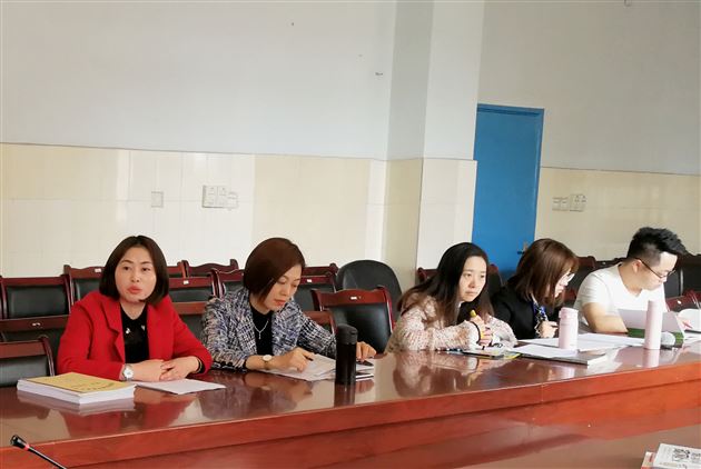 读书，遇见更好的自己——记刘旭名师工作室新学期开课活动