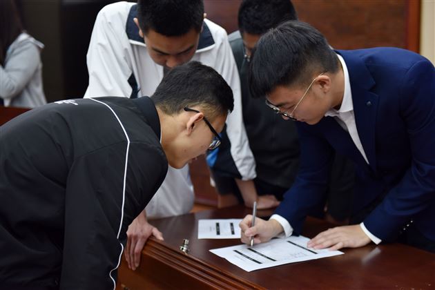 无愧于时光  Financer在路上——记棠外第二届学生商业模拟挑战赛