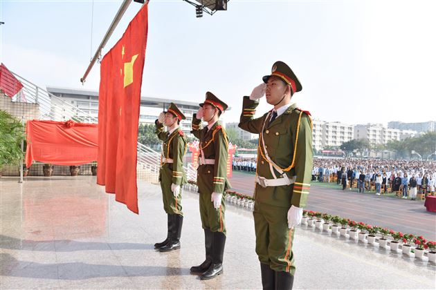 激扬学子意气  奏响青春乐章——棠外举行初2015级中考冲刺誓师大会