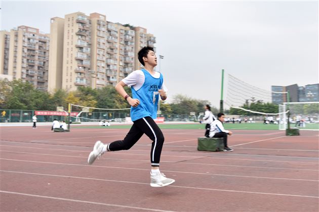 穿越古今展我文化素养 激情运动绽放最美青春 ——棠外初中部举行第十五届田径运动会