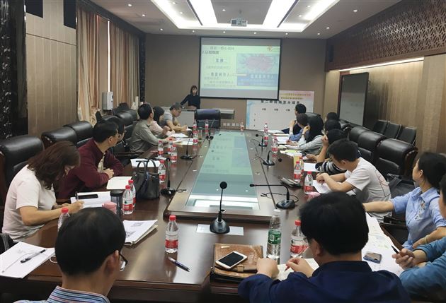 思源于疑——任东老师、孙静老师应邀分别在成都市高中地理教研会献课、作专题讲座