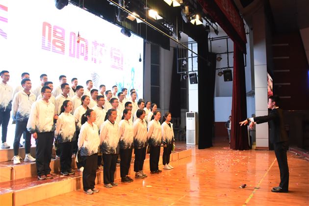 高2017级举行“相约春天，唱响校园”歌咏比赛——棠外高中学生综合素质培养系列活动</p><p>　　