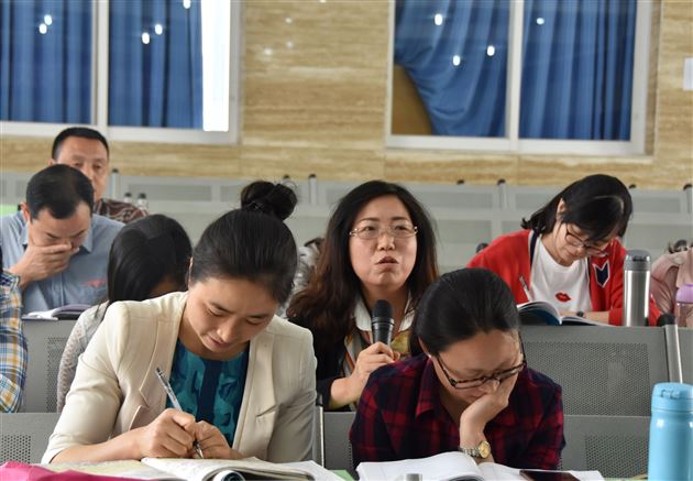 聚焦学科核心素养共研文言教学新路——双流区高二语文教研会在棠外举行