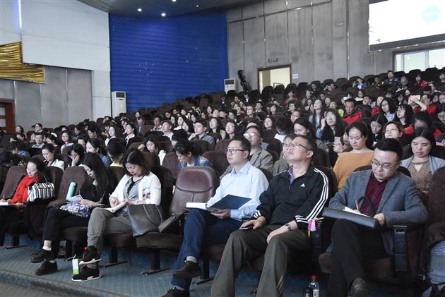 读名家经典悟百味人生——棠外承办成都市统编教材名著阅读“后期整合课”教学研讨会