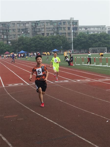 附小参加2018年双流区中小学生田径及集体项目运动会获佳绩
