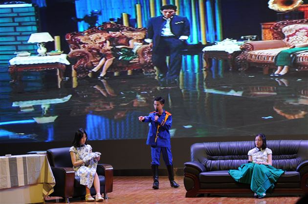 话剧小舞台有你“剧”精彩——高中举行学生综合素质培养系列活动