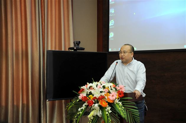 青年励志引领奋进——棠外成功举办2018五四庆典·棠外修身大讲堂·青年励志讲坛