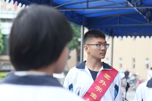 高2016级学生参加校内综合实践活动——高中部开展学生综合素质培养系列活动