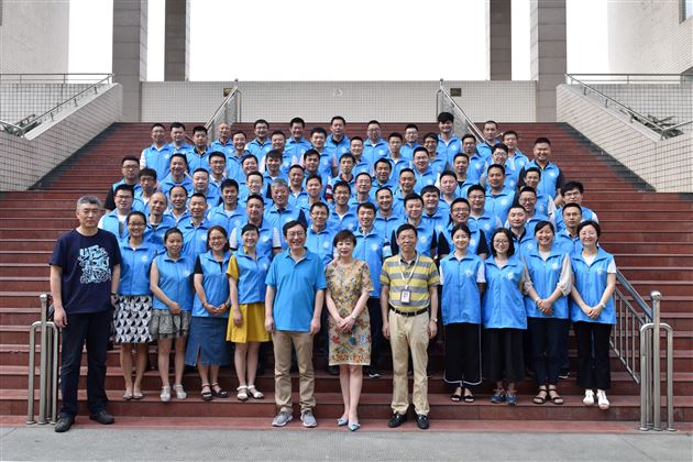 四川省青少年机器人竞赛裁判员资格认证暨首届城市青少年机器人联谊赛赛事培训在棠外举行