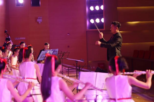 自信绽放花香满园——棠外附小“SunFlower”艺术团参加双流区艺术节比赛喜获佳绩