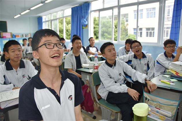 青春颜懵懂心——记棠外“525心理健康节”系列活动（一）