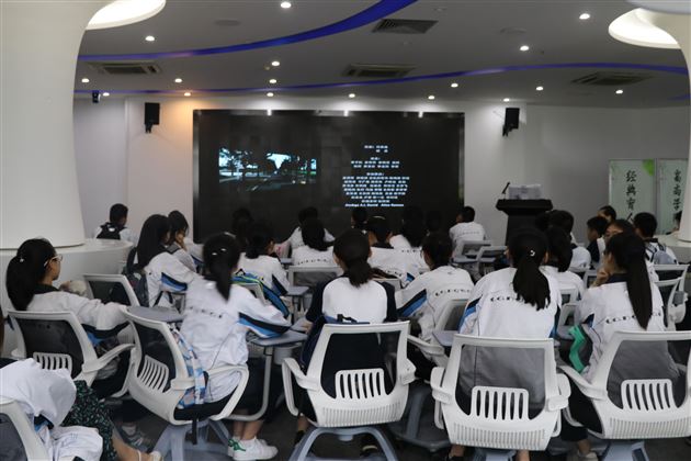 大学之大学问之深——记棠外拓展延伸班赴电子科技大学生涯规划研学之旅