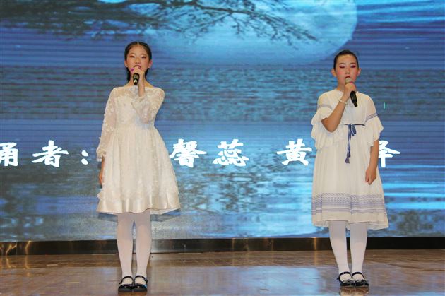 诵读中华经典营造书香校园——记棠外附小经典诵读比赛