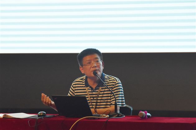 家校共育助梦远航——记初一年级家长开放日